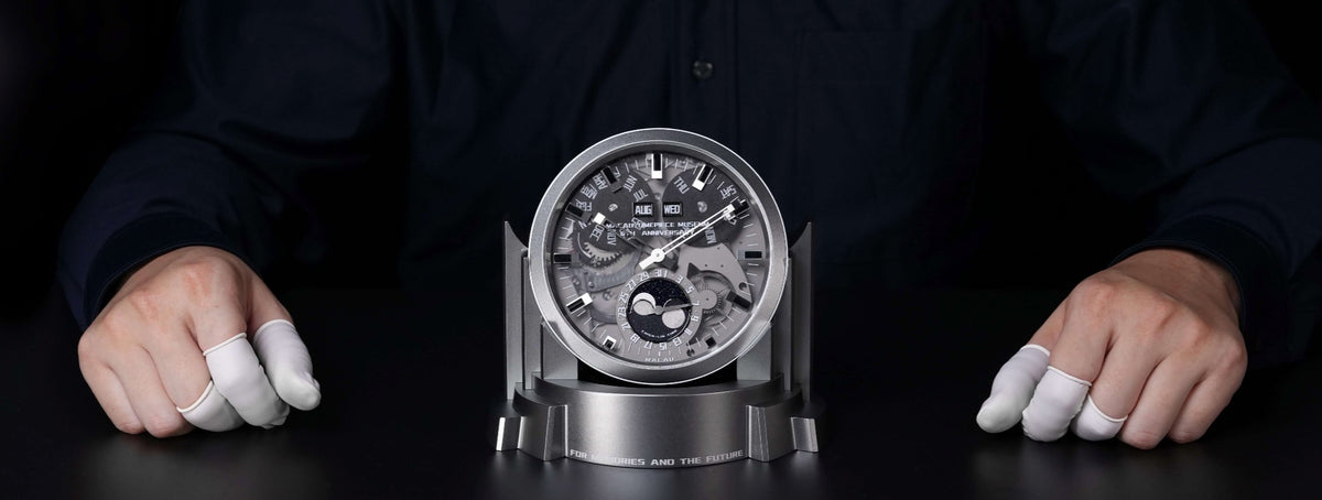 Unique piece 丨KUBERNET Secular Perpetual Calendar Desk Clock